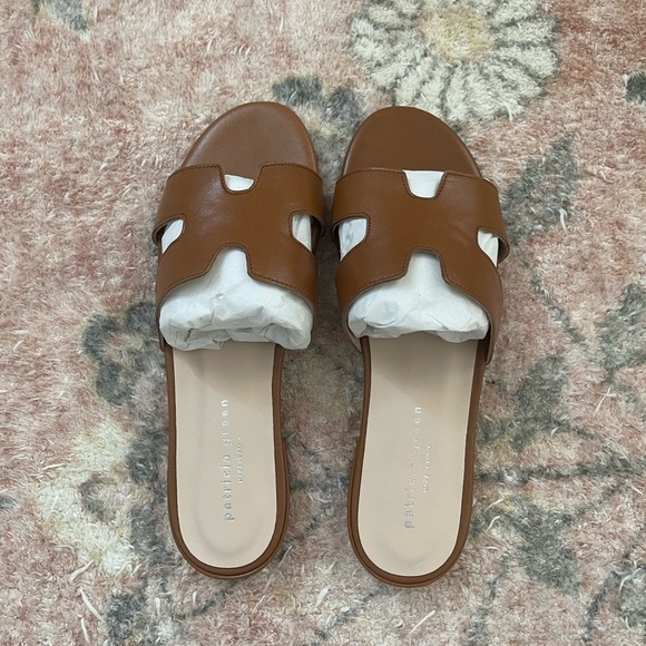 hallie flat sandal - “Luggage Leather” - Picture 3 of 5